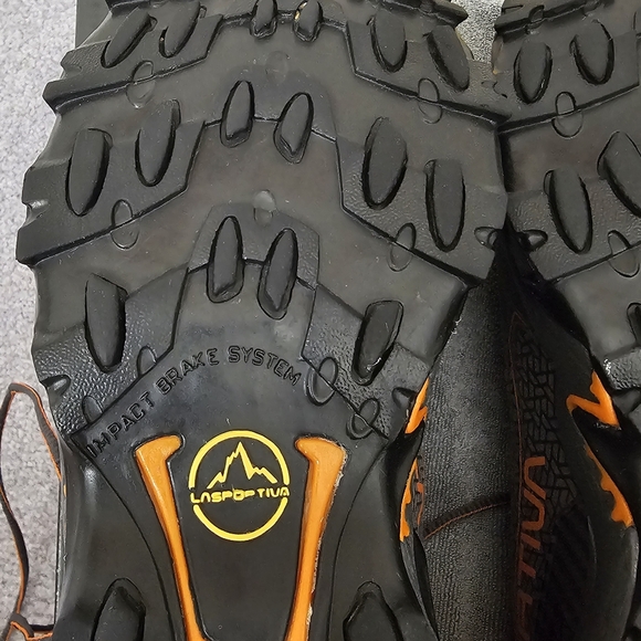 La Sportiva Ultra Raptor II Carbon and Hawaiian Sun Trail Shoes - Picture 6 of 9